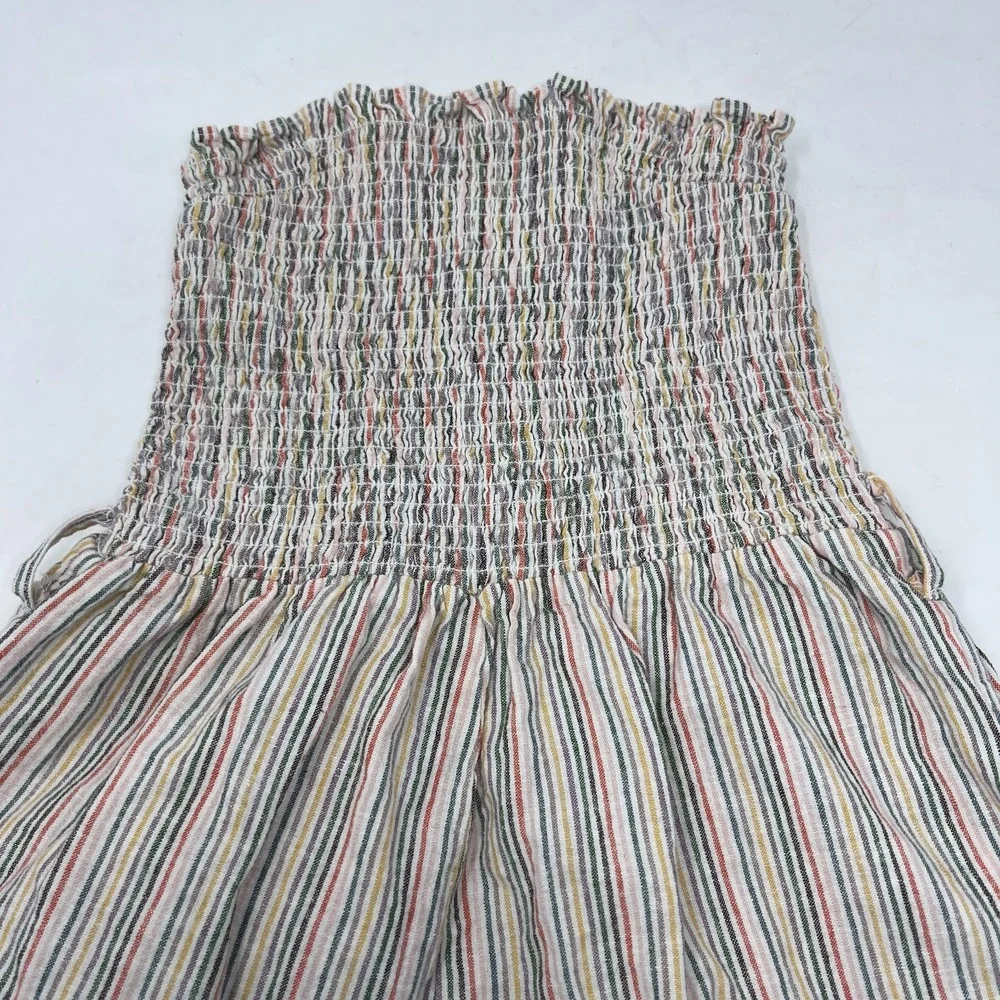 Olivaceous strapless smocked
